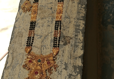 GOLD BLACK BEADS NECKLACE For Sale in Hyderabad