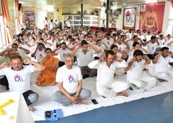 Best Yoga Classes in Bhopal – Pawan Guru Yoga Center
