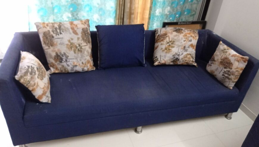 Royal Blue 3 Seater Sofa For Sale in Thane