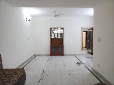 4 Bedroom DDA Flat For Sale in Sarita Vihar, Delhi
