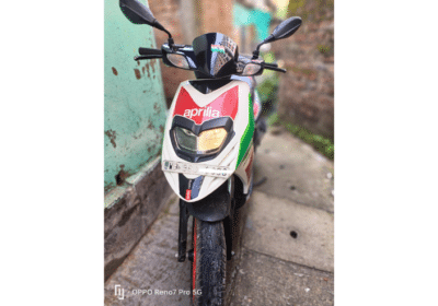 Urgent Sale Used Aprilia SR 150 Scooter in Sonarpur, WB