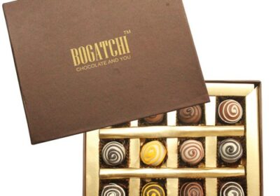 Buy Corporate Diwali Gifts For Employees Online at Best Price | Bogatchi.com