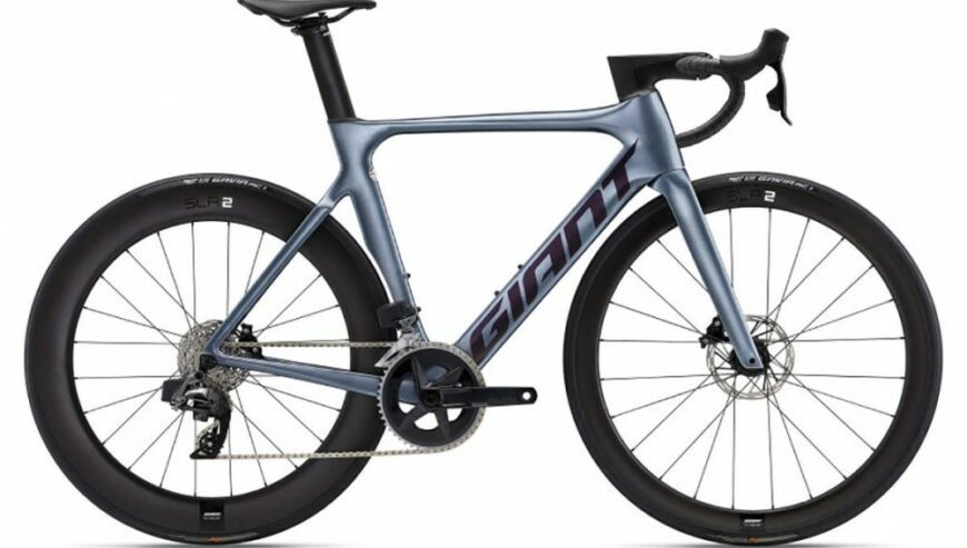 Buy 2022 Giant Propel Advanced Disc 1 Road Bike | WarehouseBike.com