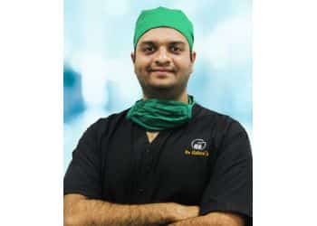 Hair Transplant Surgeon in Surat | Dr. Vivak Galani