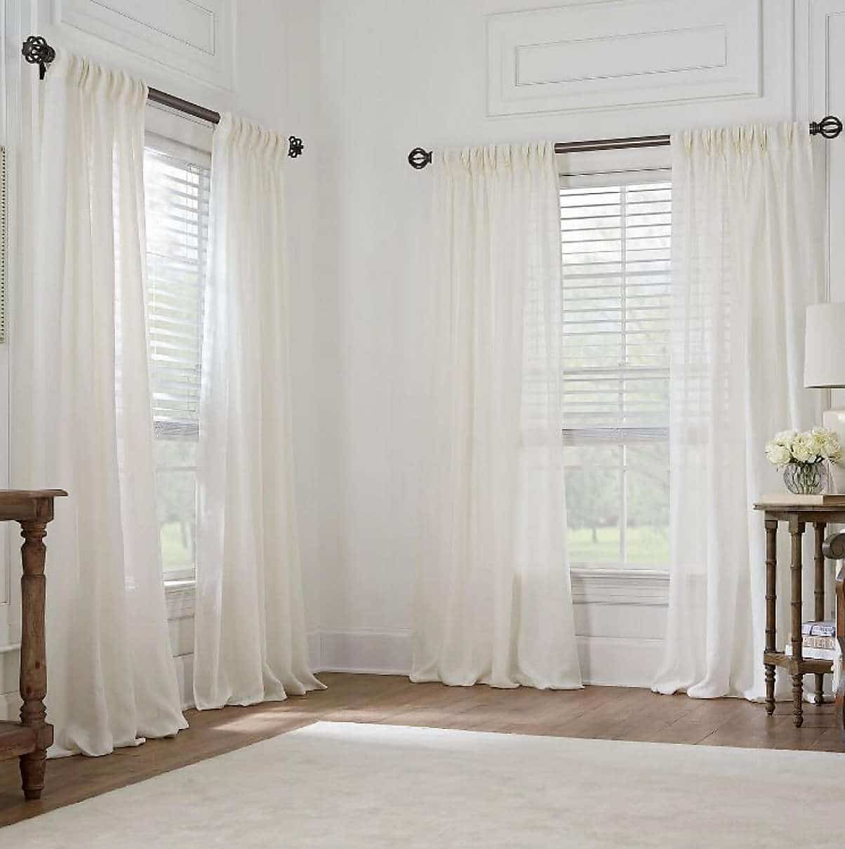 Best Window Curtains in Dubai | Customize Furniture