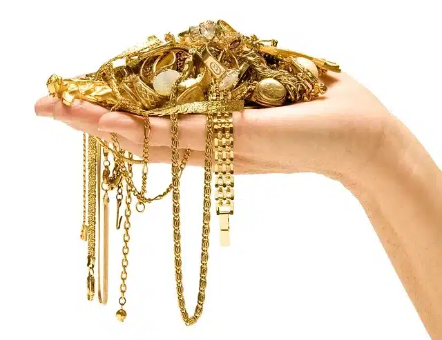 Buy-and-Sell-Pawn-Jewelry-in-Pollachi-Tamilnadu-Goldx