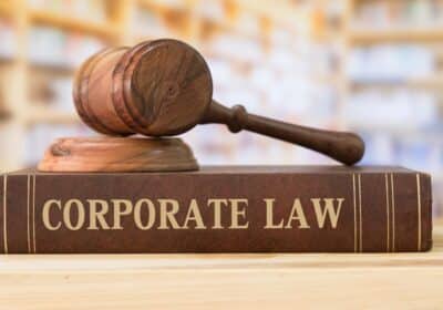 The Best Corporate Lawyer in Delhi | PY and Associates