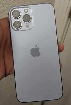 Sell iPhone 14 / iPhone 13 / Galaxy S23 / Galaxy S22 / Playstation 5 Game
