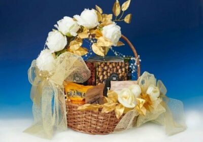 Choose The Luxury Flower Gift Basket in Singapore | H.T Flower & Gifts