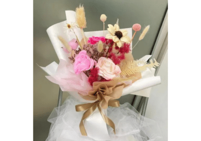 Fresh-Flower-Bouquet-Online-in-Singapore-HT-Flower-and-Gifts