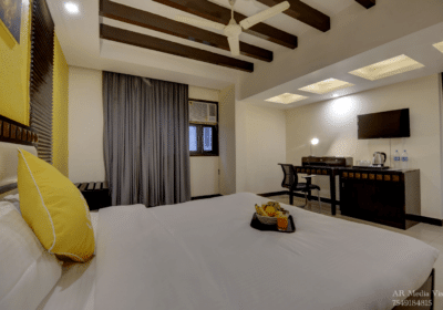 hotels-in-gk-limetree-hotels-bedroom