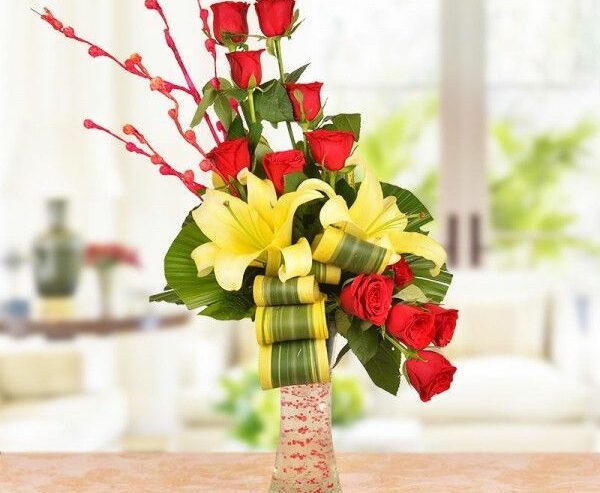 Send Flowers to Bangalore with Yuvaflowers – Get 30% Off on Your First Order