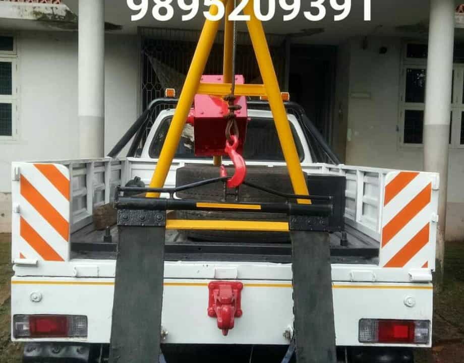 Crane and Recovery Service in Kannur Thaliparamba Kuthuparamba Iritti | AAA Towing Service