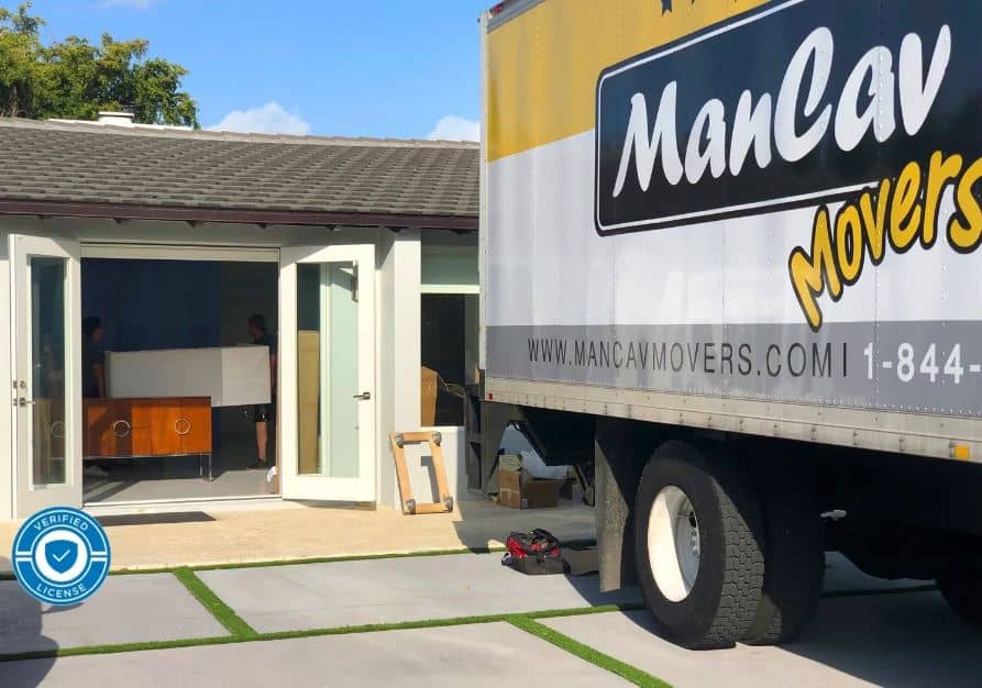 Make Your Miami Office Move Easy with Mancav Movers