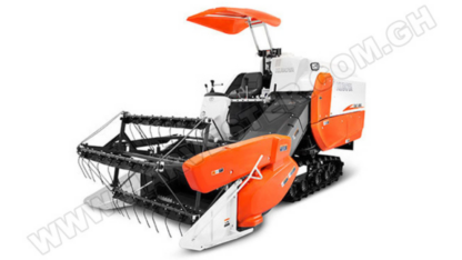 Kubota-Combine-Harvester-in-Ghana