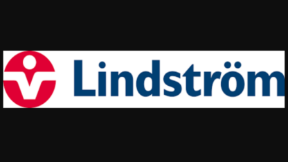 Cleanroom-Gowning-Lindstrom-1