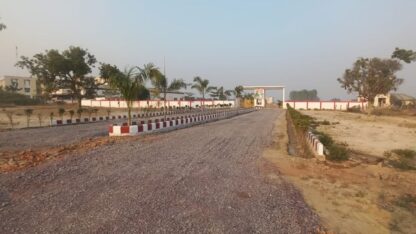 Plot-Available-in-Kanpur-Bidhnu-Highway