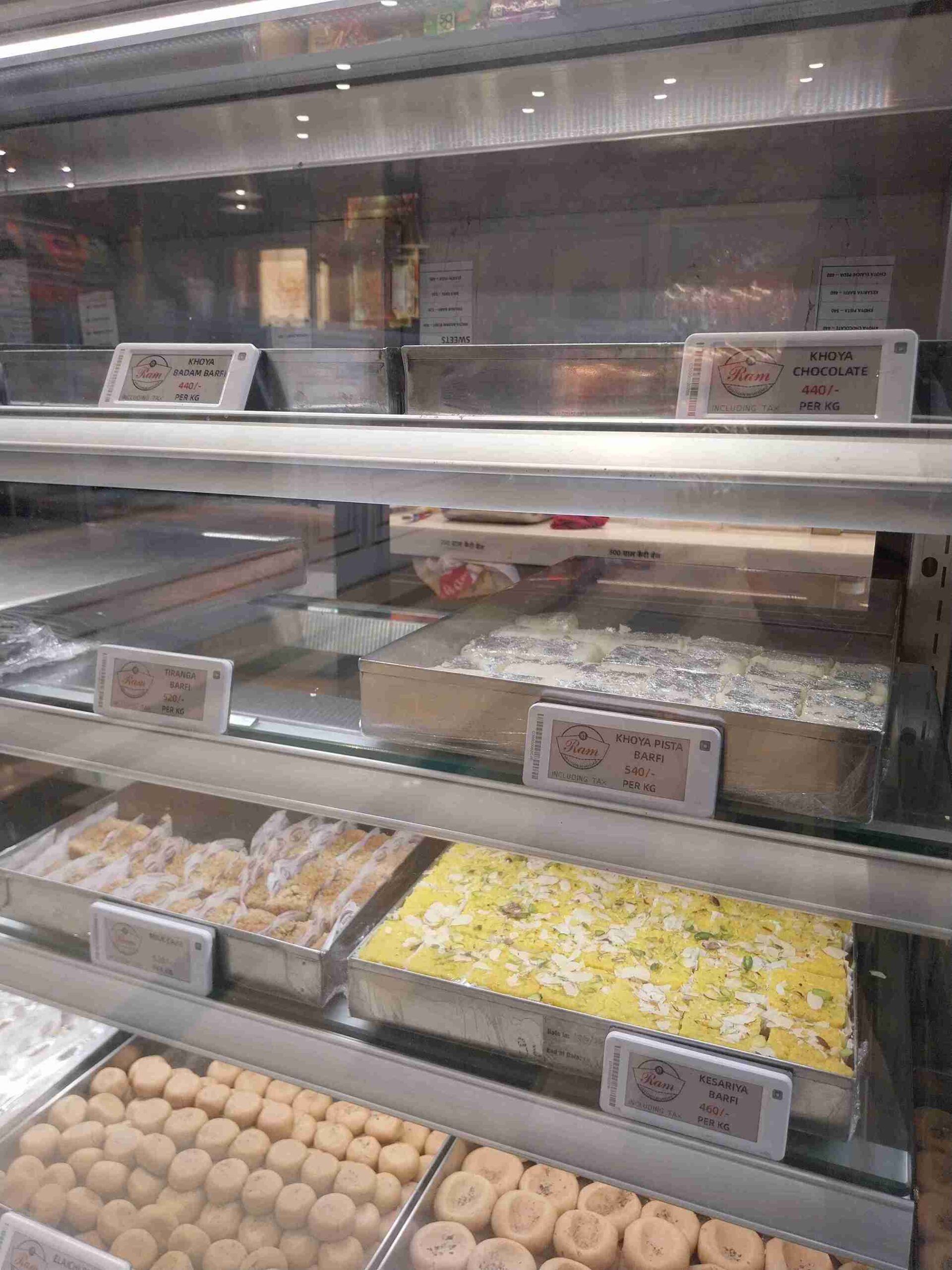 Enhancing Retail with Digital Price Tags and Electronic Shelf Labels