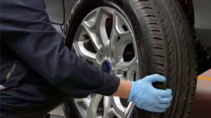 Flat-Tyre-Change-Dubai