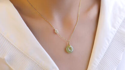 Prosper-Jade-Agate-pendant-necklace_4