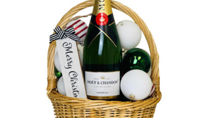 moet-xmas-gift-basket