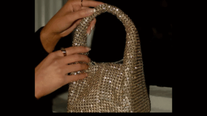 Unlock-the-Power-of-a-Clutch-Bag-in-Fashion-Detailed-Styling-Tutorial