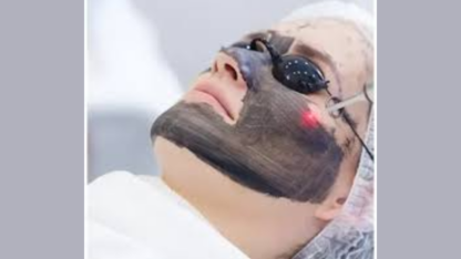 Improve-Your-Skins-Tone-with-a-Hollywood-Peel