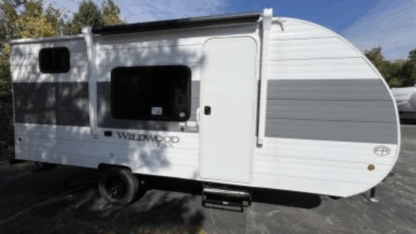 Shop-Affordable-Luxury-Travel-Trailers-in-Missouri