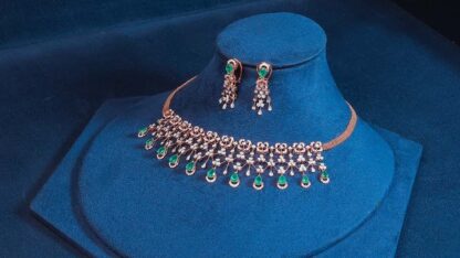 Emerald-Cascade-Diamond-Necklace