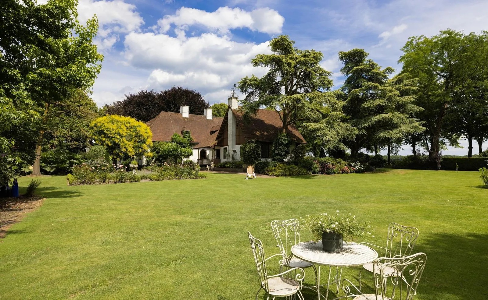 Monumentaal Landgoed met 8,3 ha Privacy in Beerzerveld