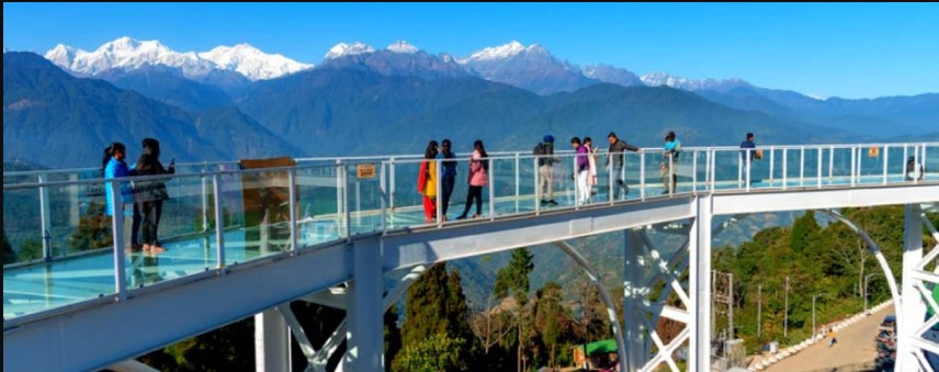 Discover Mountain Calm with a Darjeeling Gangtok Package Tour from NJP