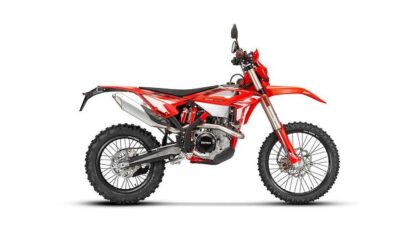 e024e77f-e274-44b0-b30d-ebfe8c8008de