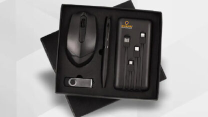 4-in-one-with-mouse-2