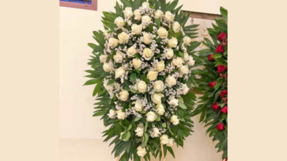 Buy-Funeral-Florist-in-Van-Nuys-USA-Mariam-Flower