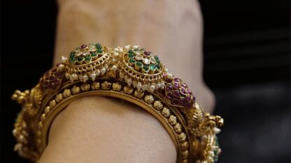 ODBG_462PEACOCKRUGRTWOPEARLY10_CCRJ2