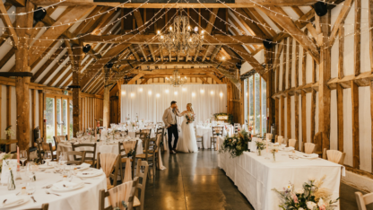 Southend-Barns_reception-barn