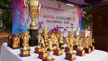 sbv-school-sports-day-winners-receiving-cup