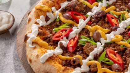 Best-Pizza-in-Dubai-–-Loaded-Meat-Spicy-Toppings-Delight