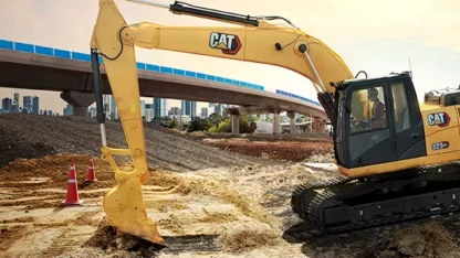 medium-Excavators