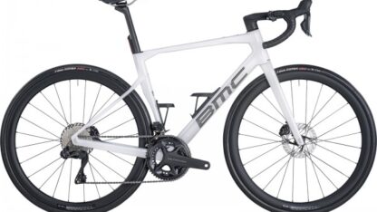 2026-BMC-Roadmachine-01-FOUR-Road-Bike